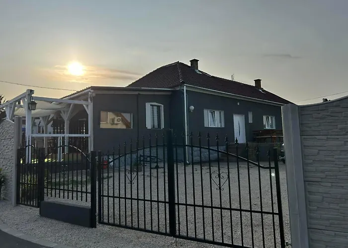 Jesolo Apartmanhaz Balatonkeresztúr