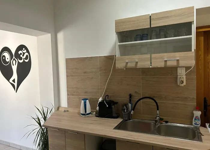 Jesolo Apartmanhaz דירה Balatonkeresztúr